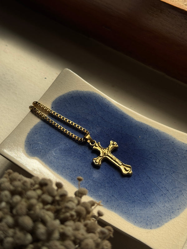 Cross medium size 18k gold plated with square box chain