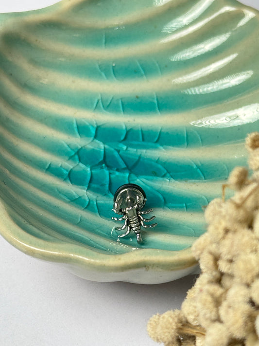 Scorpion stud