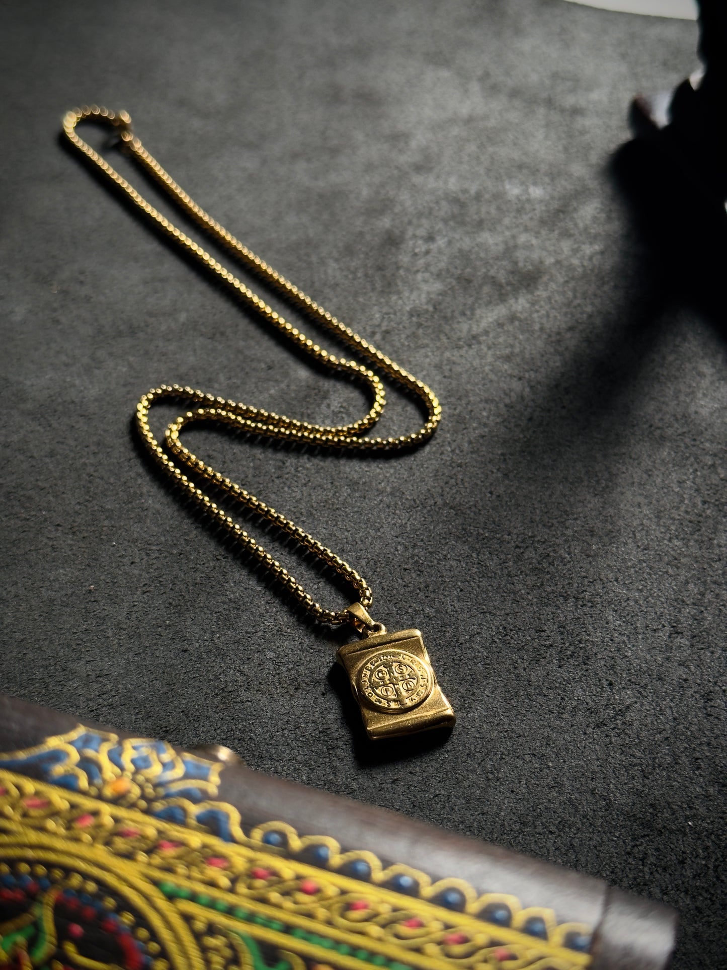 Square double  sided cross Stainless steel golden necklace (18k gold-plated )