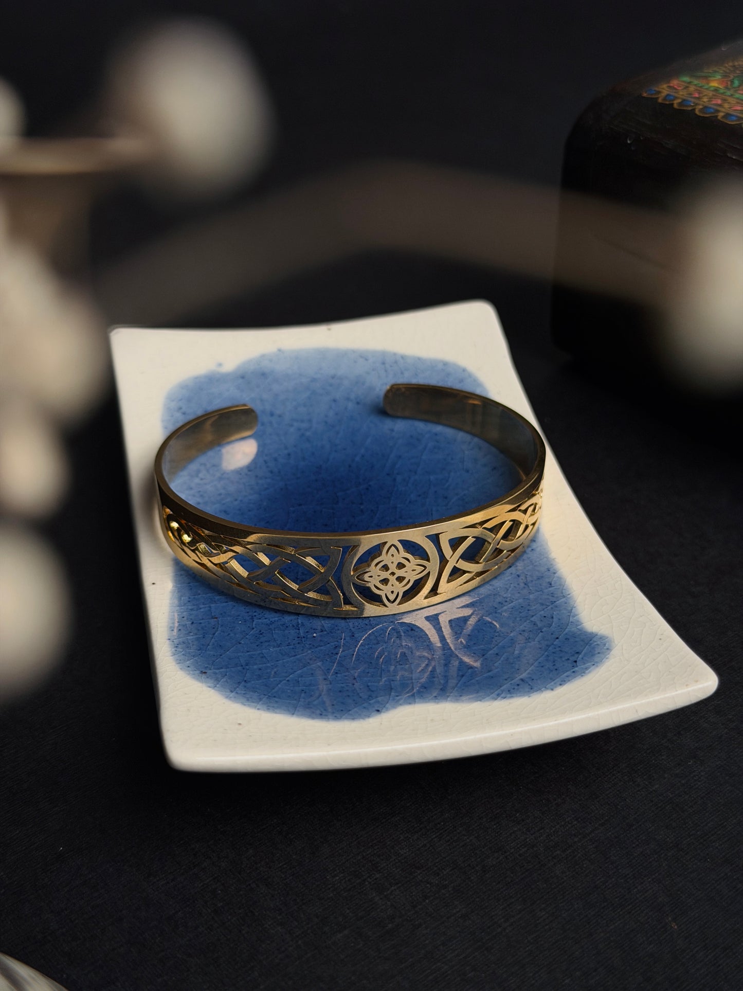 Triquetra Kada Bracelet
