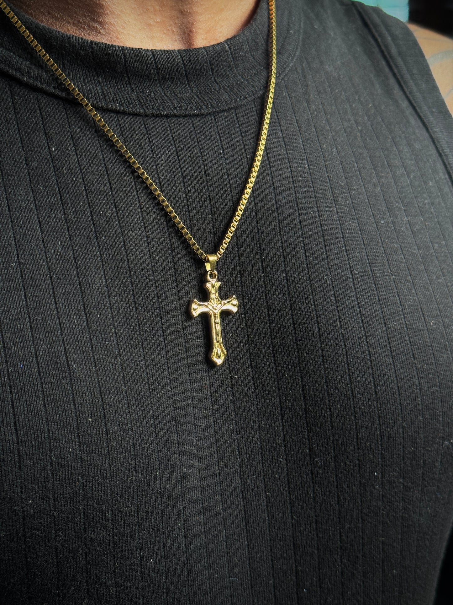 Cross medium size 18k gold plated with square box chain