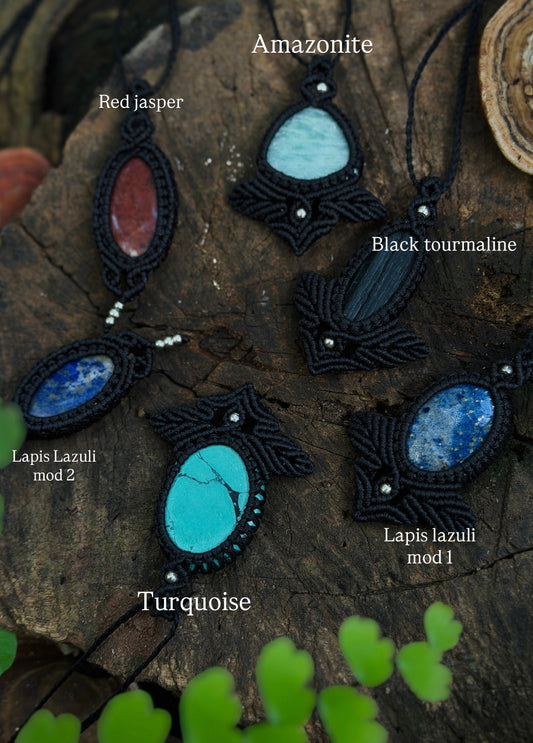 Natural macrame stone collection