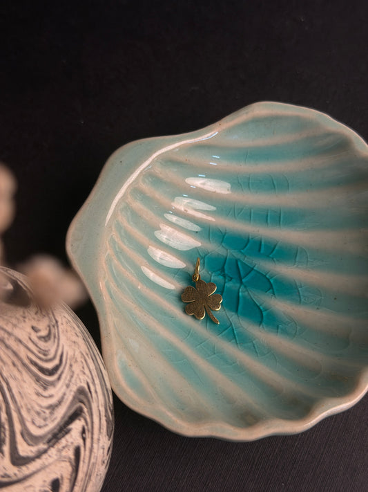 Clover pendant