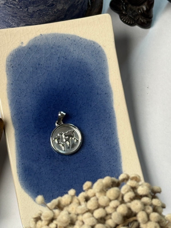 World map stainless steel silver pendant with hook
