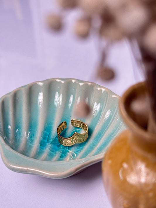 Crown  adjustable  18k gold plated ring