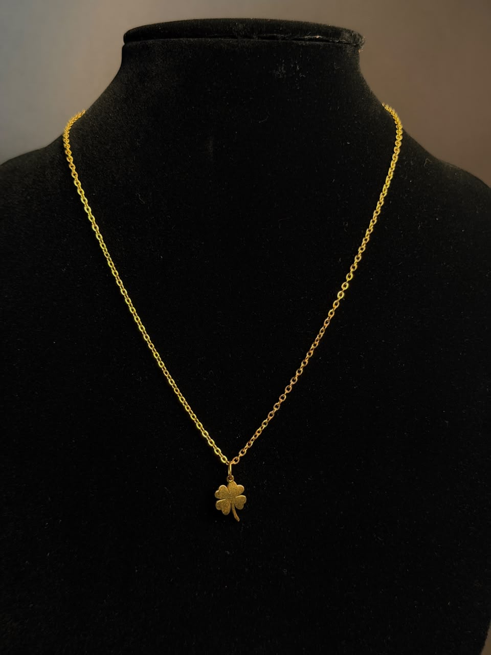 Clover 18k gold plated stainless steel necklace