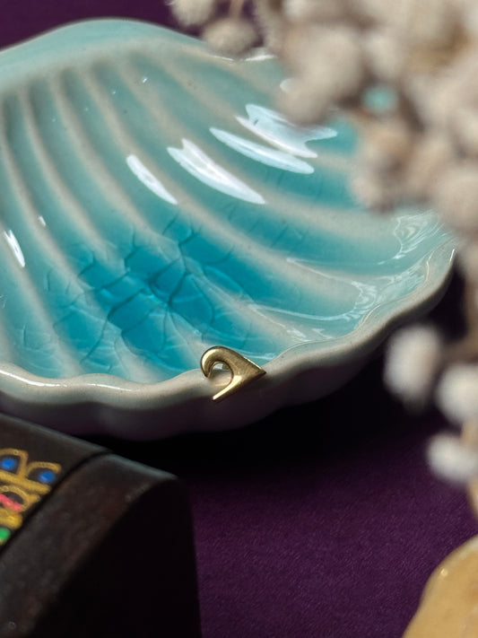 Wave 18k gold plated minimal stud