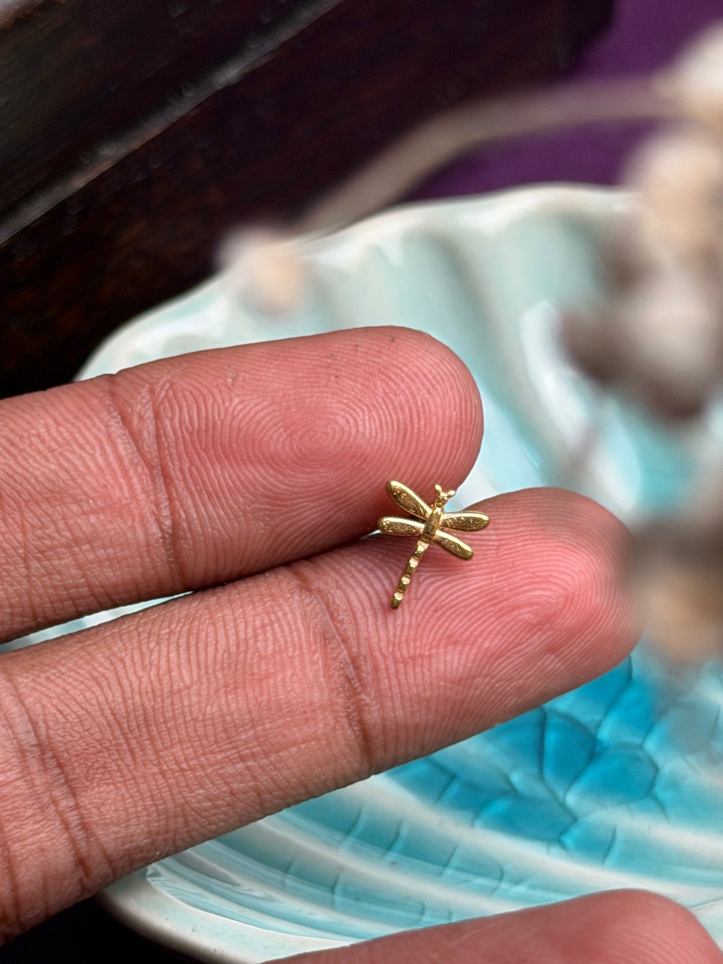 Dragon fly stud