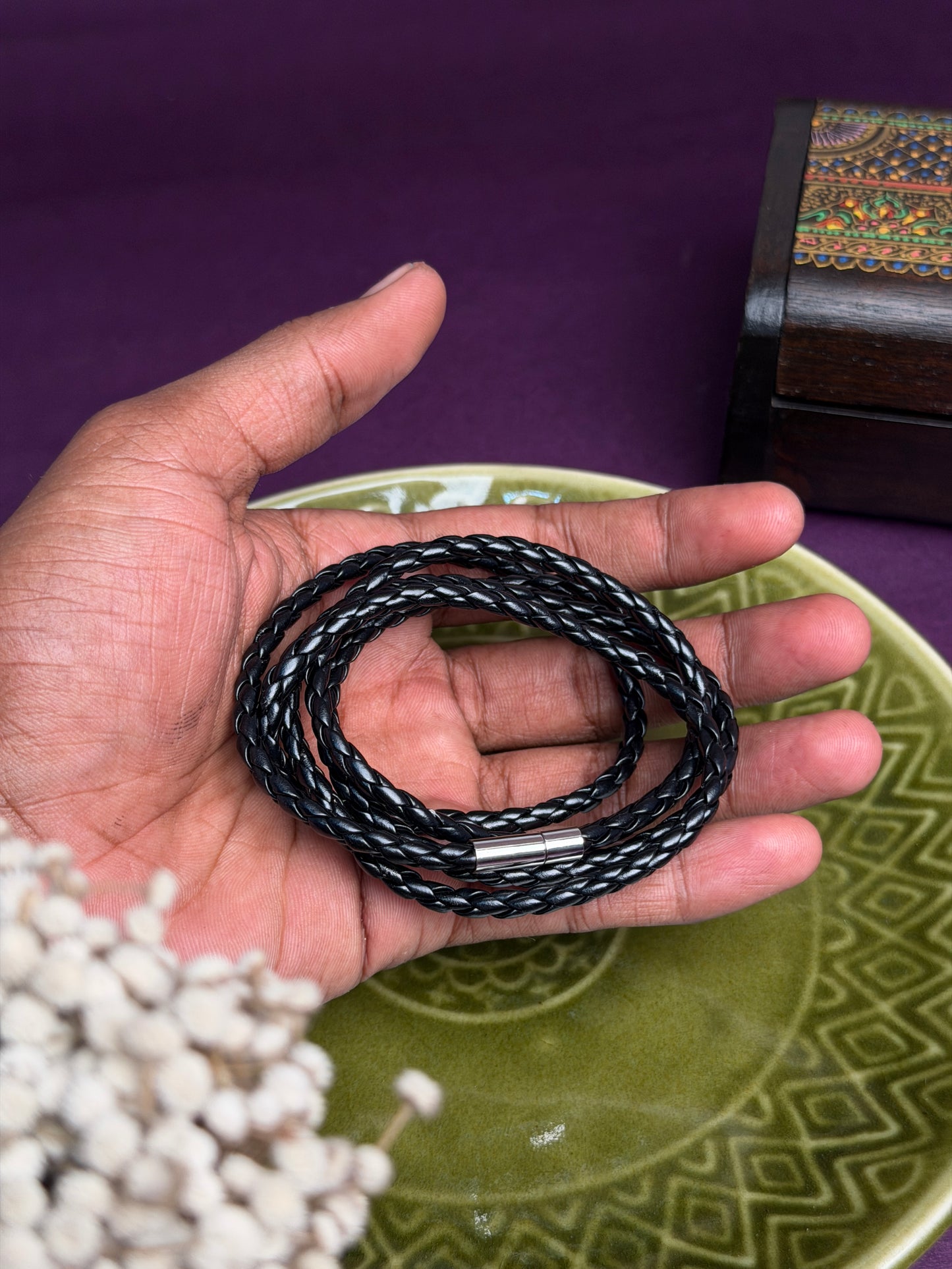 single twisted long leather bracelet