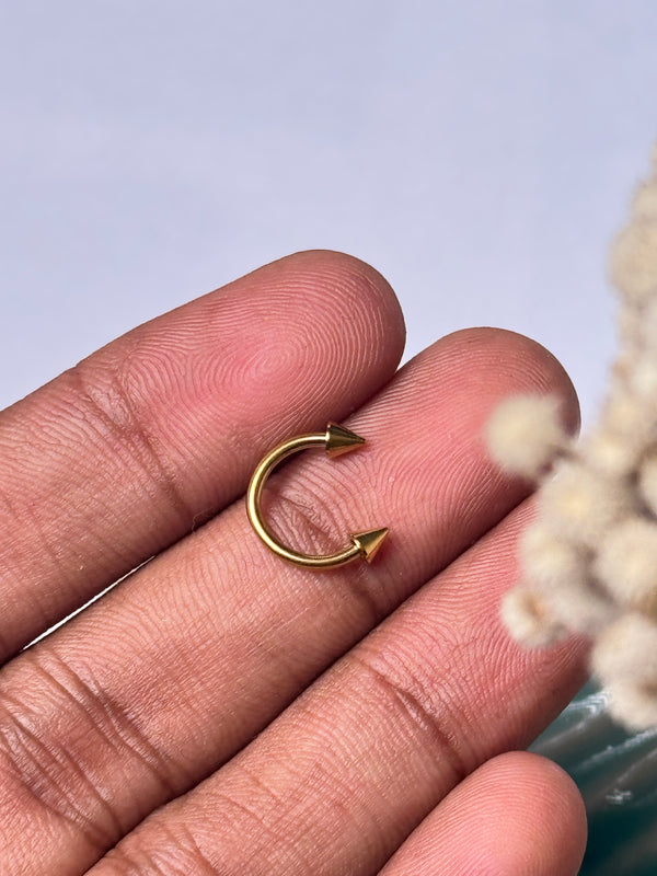 Twin Spike Hoop Golden