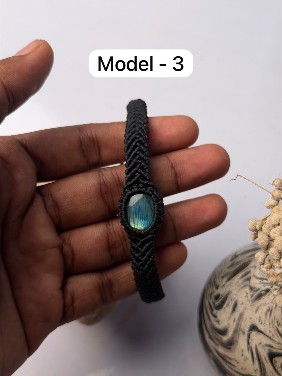 Labradorite stone macrame bracelet