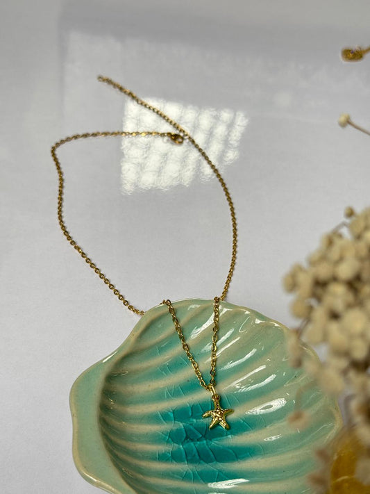 starfish small 18k gold plated stainless steel necklace