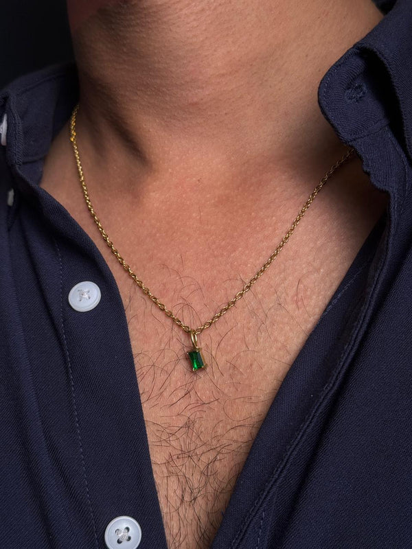 small emerald stone 18k gold plated necklace