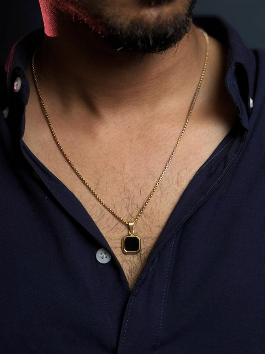 Black  square pendant with gold stainless steel 55 cm chain