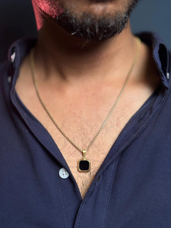 Black  square pendant with gold stainless steel 60 cm chain