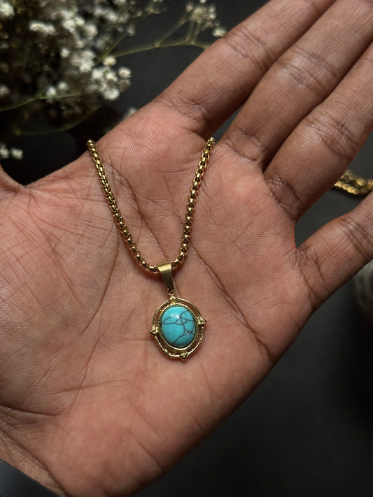 Turquoise oval shape thick 18k gold plated necklace 50 cm