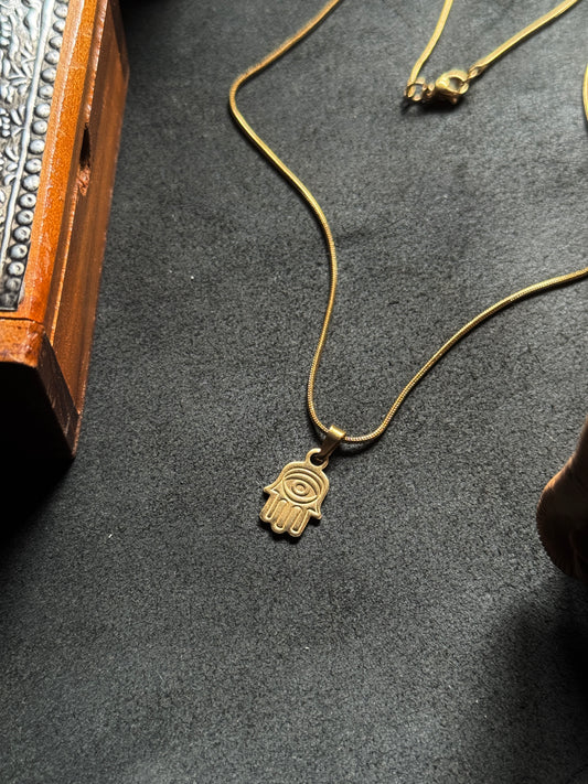 Hamsa hand  small 18k gold plated stainless steel necklace in 55 cm chain