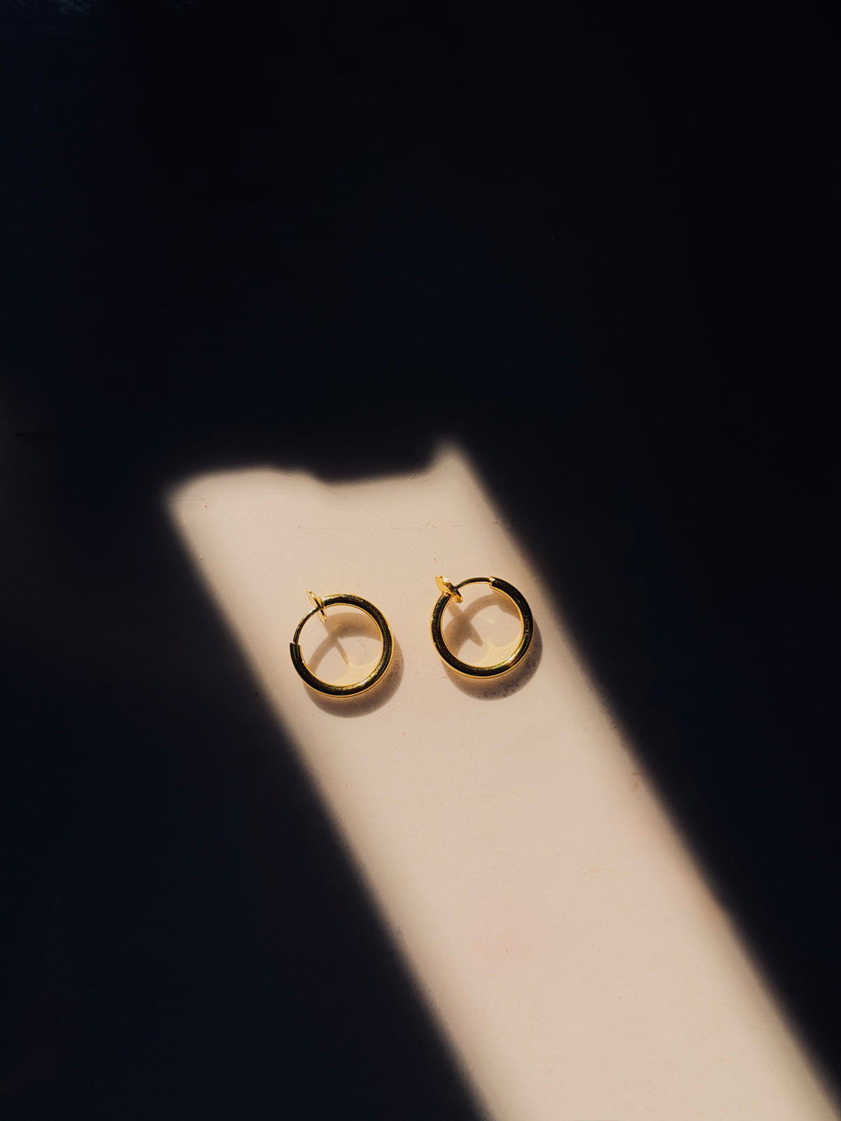 Clip on earring 1 pair