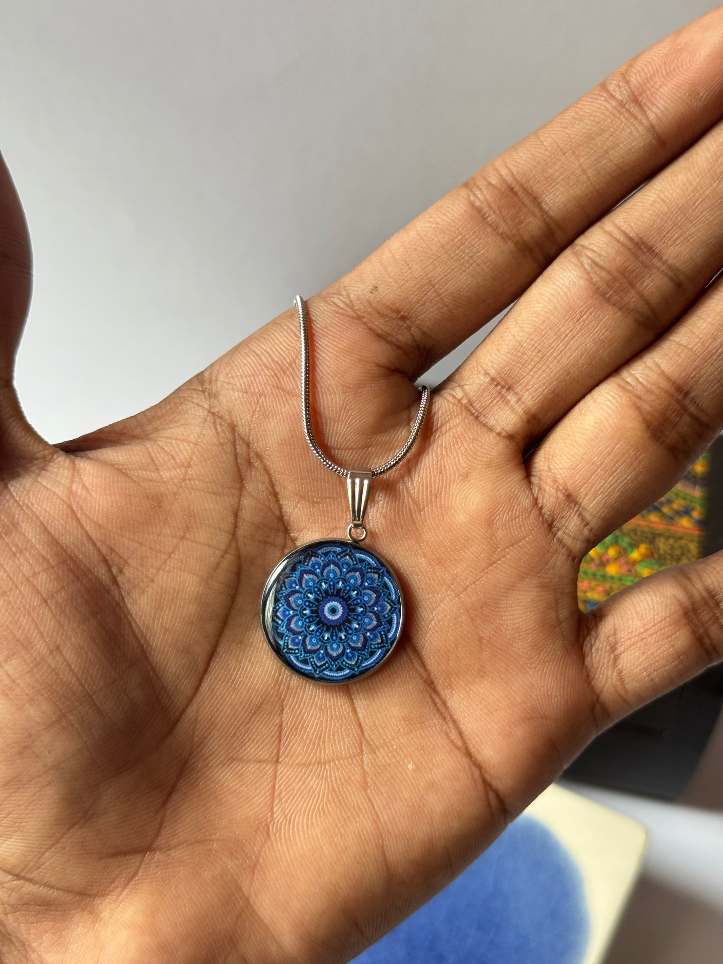 Evil eye mandala resin necklace in 1.2 ss