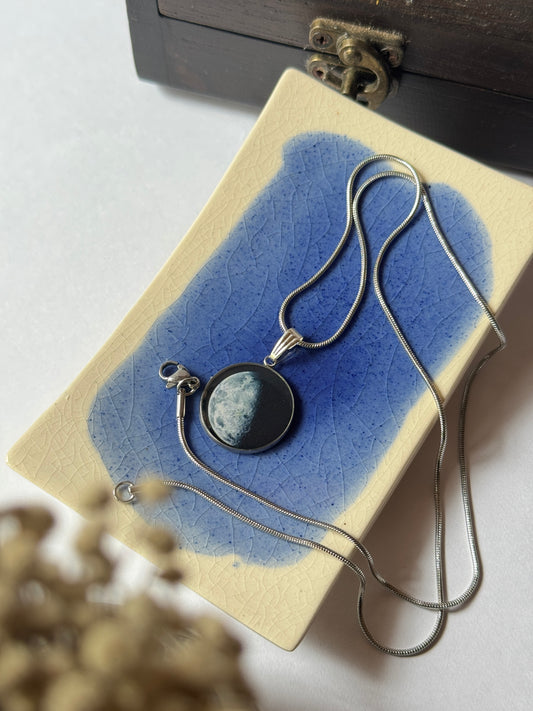 Half moon resin necklace in 1.2 mm stainless steel chain 55 cm