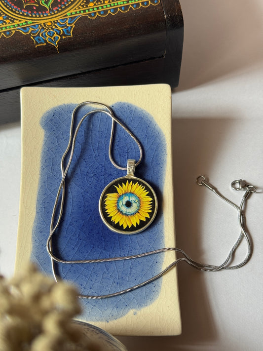 Sunflower resin necklace in 1.2 ss