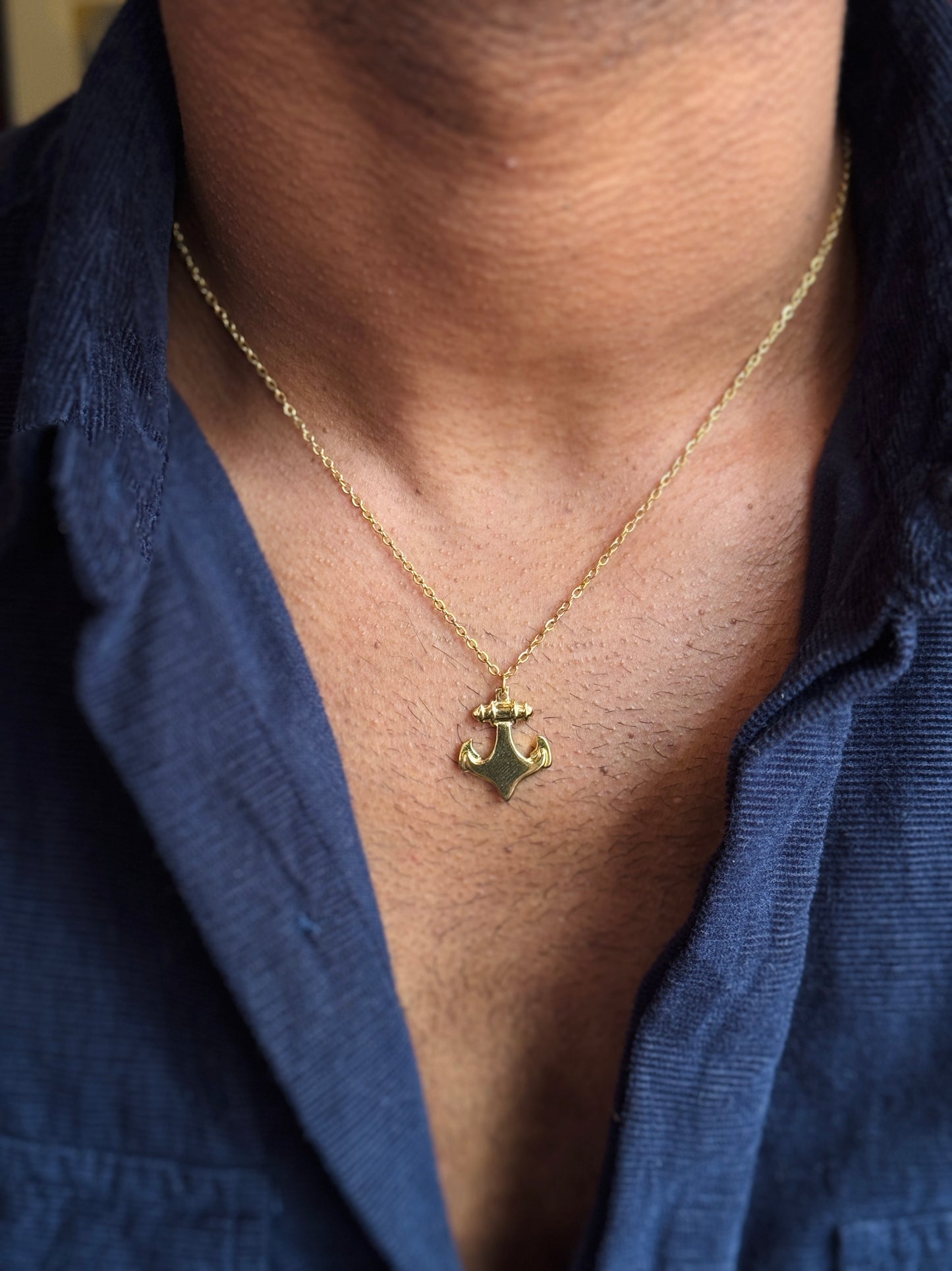 Anchor necklace 18k gold-plated
