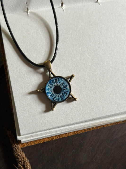 Blue eye antique star resin necklace