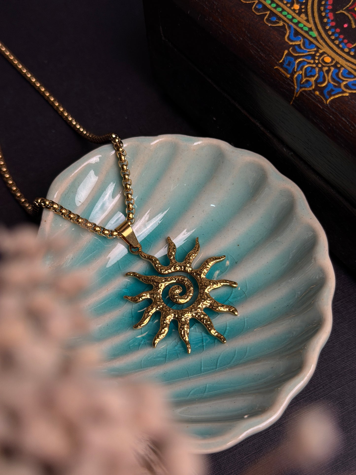 Spiral sun R box 18k gold plated necklace