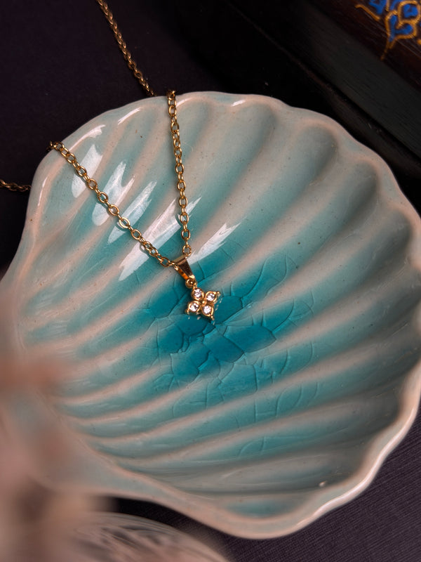 Tiny white stone flower round stainless steel 18k gold plated chain