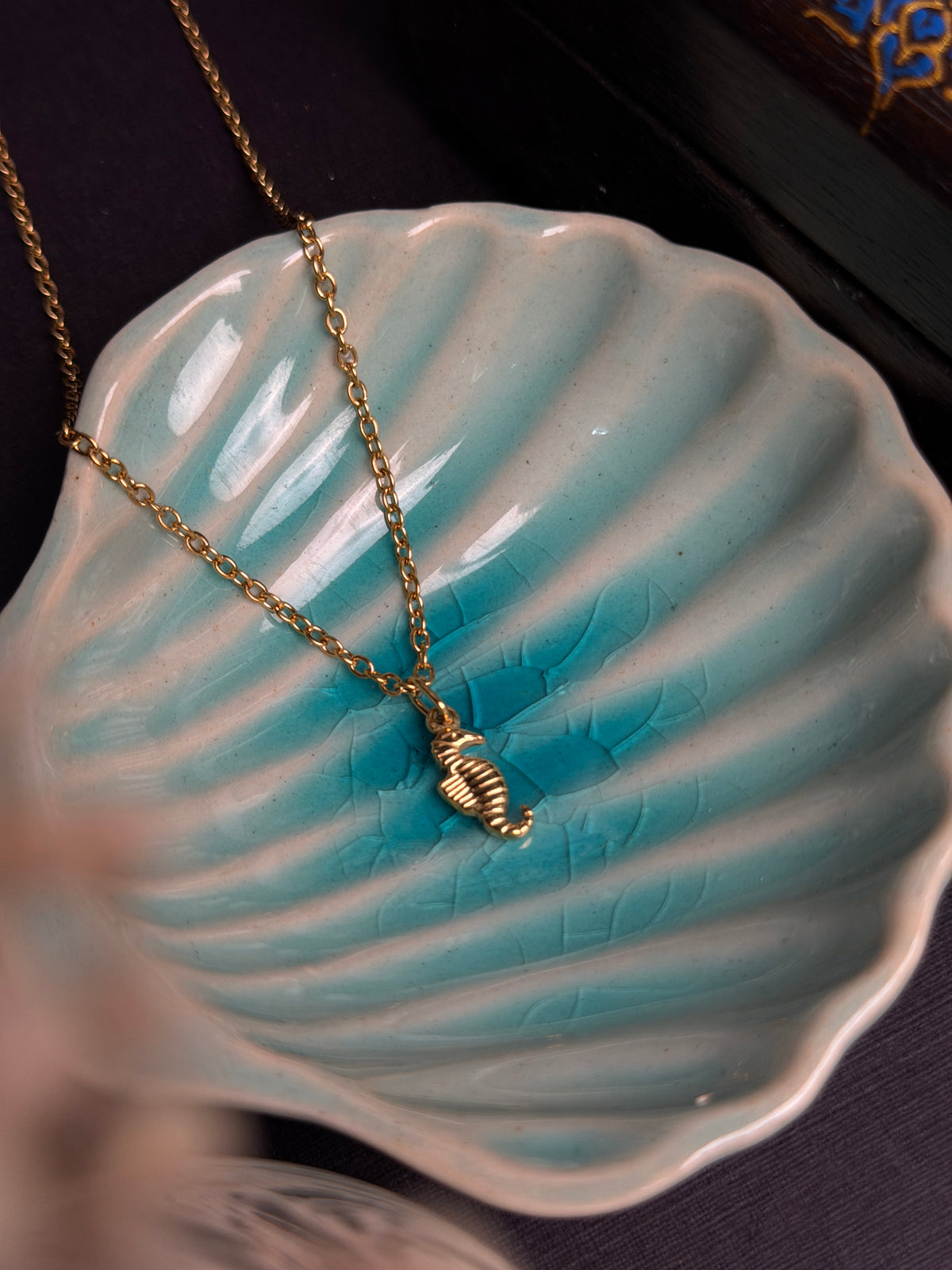 Sea horse stainless steel 18k gold plated chain