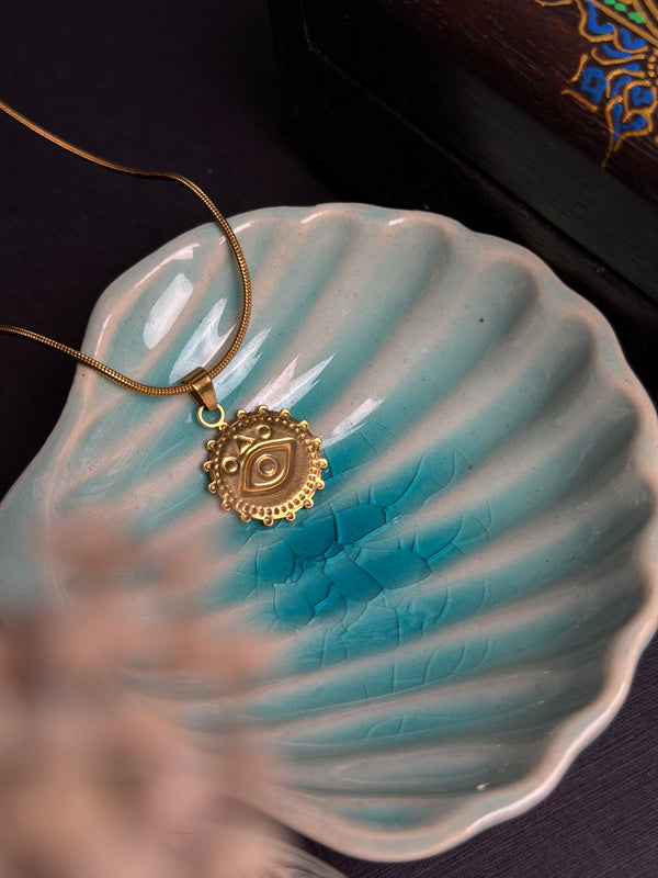 Third eye round stainless steel 18k gold plated chain
