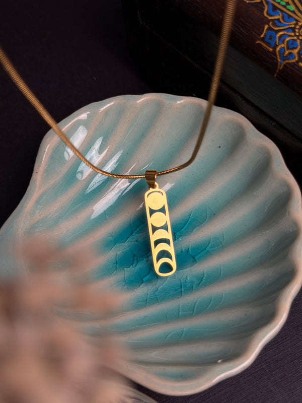 Lunar round stainless steel 18k gold plated chain